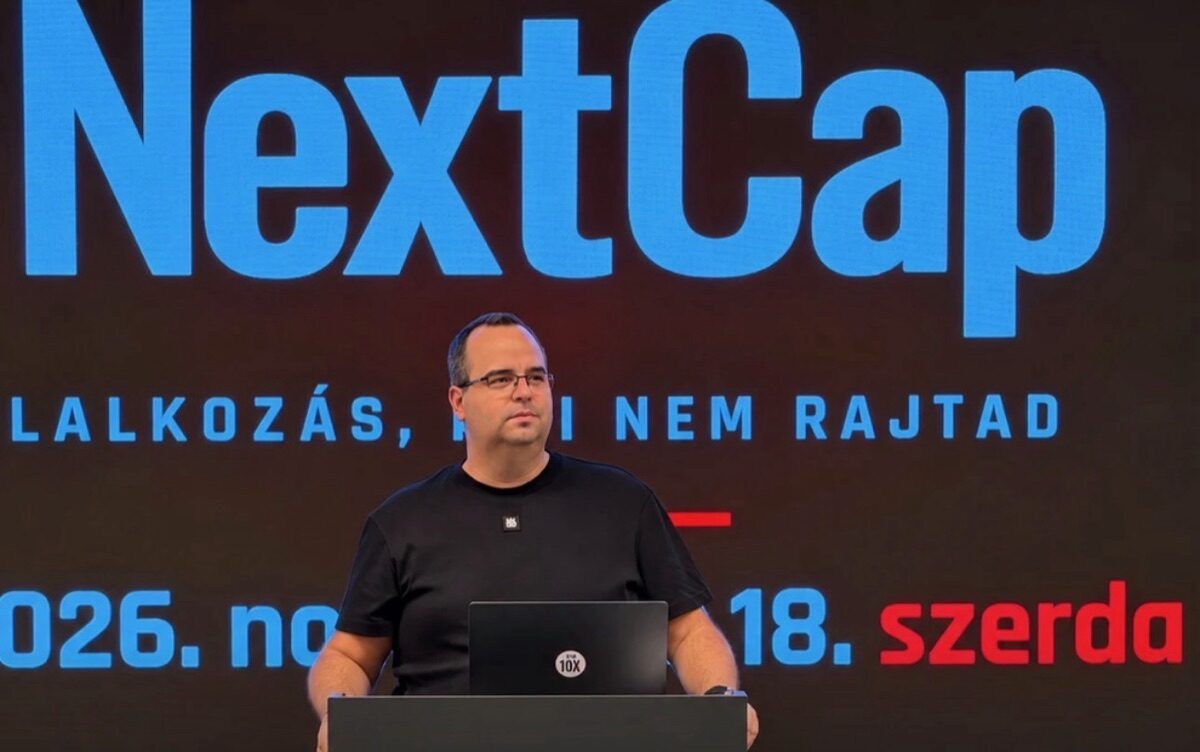 Üzleti előadás a BEM Center LED fala előtt – részletgazdag kép közeli nézési távolságból
